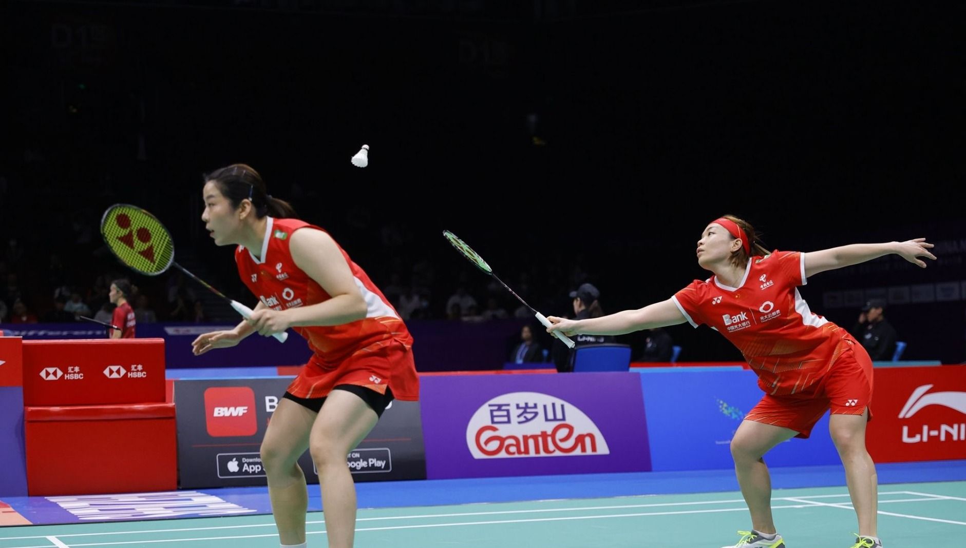 的粉丝感到 的粉丝感到