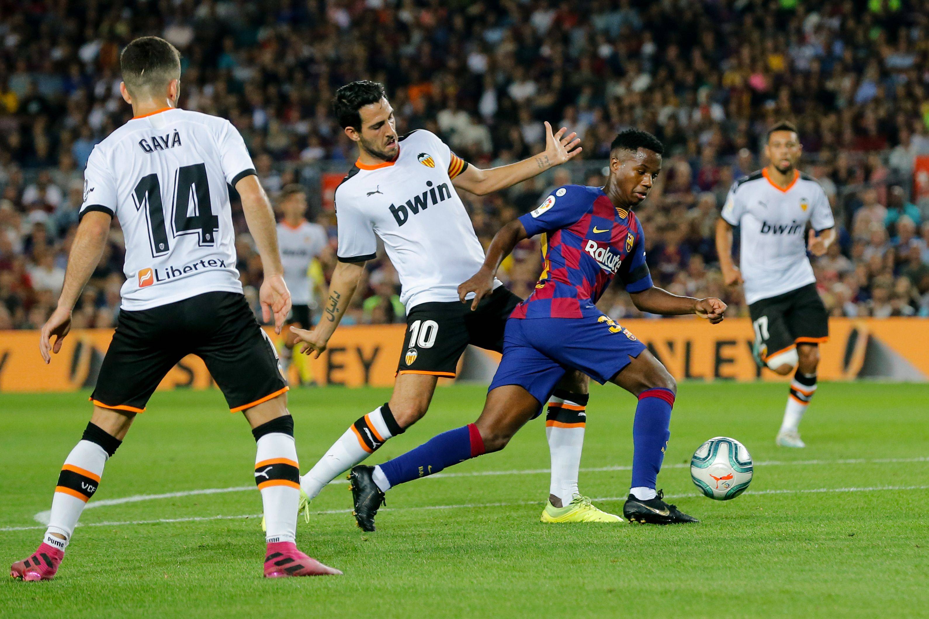 在此引领下 在此引领下